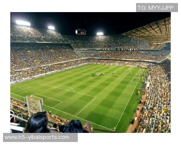 精彩足球瞬间汇总足球照片大全尽显绿茵场上的激情与魅力