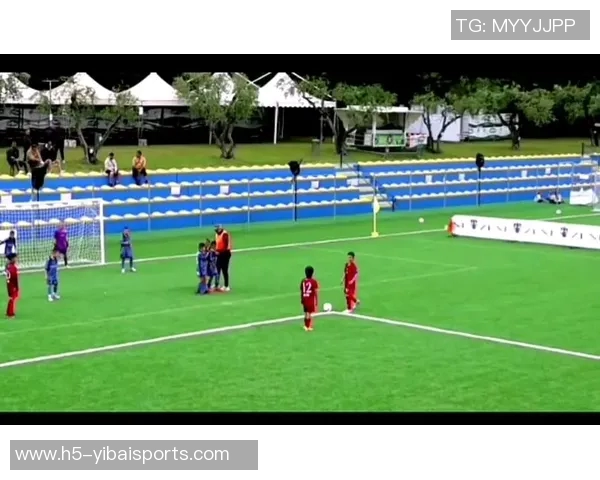 克拉斯与贝尔格的激烈对决揭示了足球战术的新趋势与未来发展方向